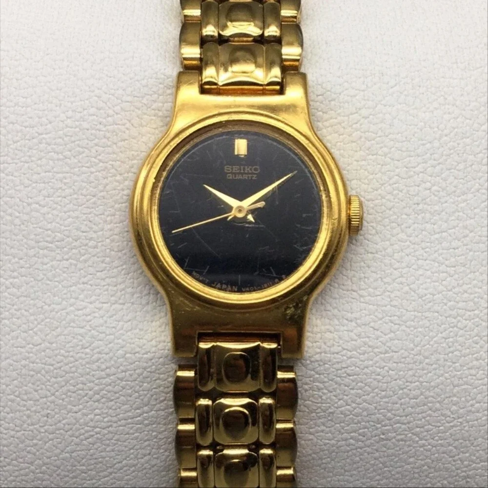 Vintage Seiko Womens Watch 18mm Black Dial Gold Tone V401-0518 New Battery 6.25